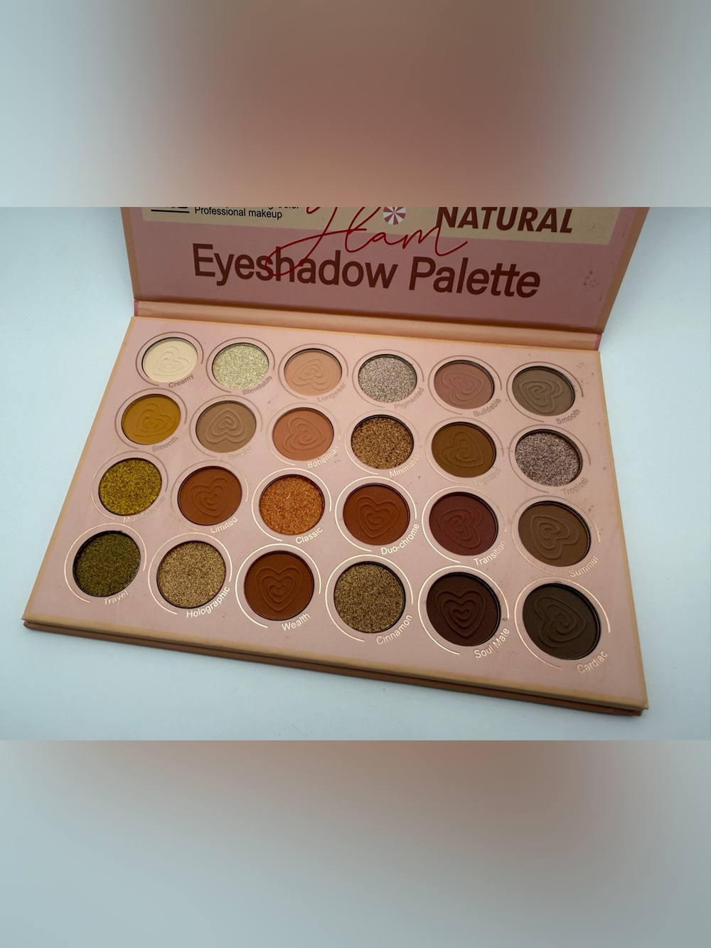 IGOODCO Glam 24-Color Eyeshadow Palette - Retro Cassette Tape Design (Natural)